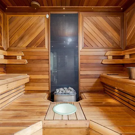 5 Bedroom Family With Sauna Close To Center Lejlighed Rovaniemi