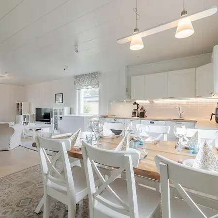 5 Bedroom Family With Sauna Close To Center Διαμέρισμα