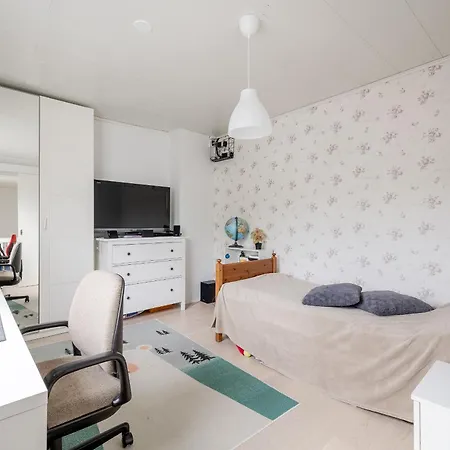 Apartament 5 Bedroom Family With Sauna Close To Center *