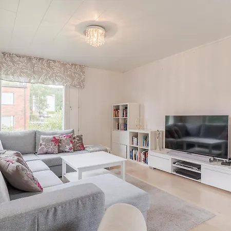 5 Bedroom Family With Sauna Close To Center * Ροβανιέμι